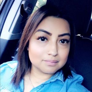 Meet your Posher, Alba